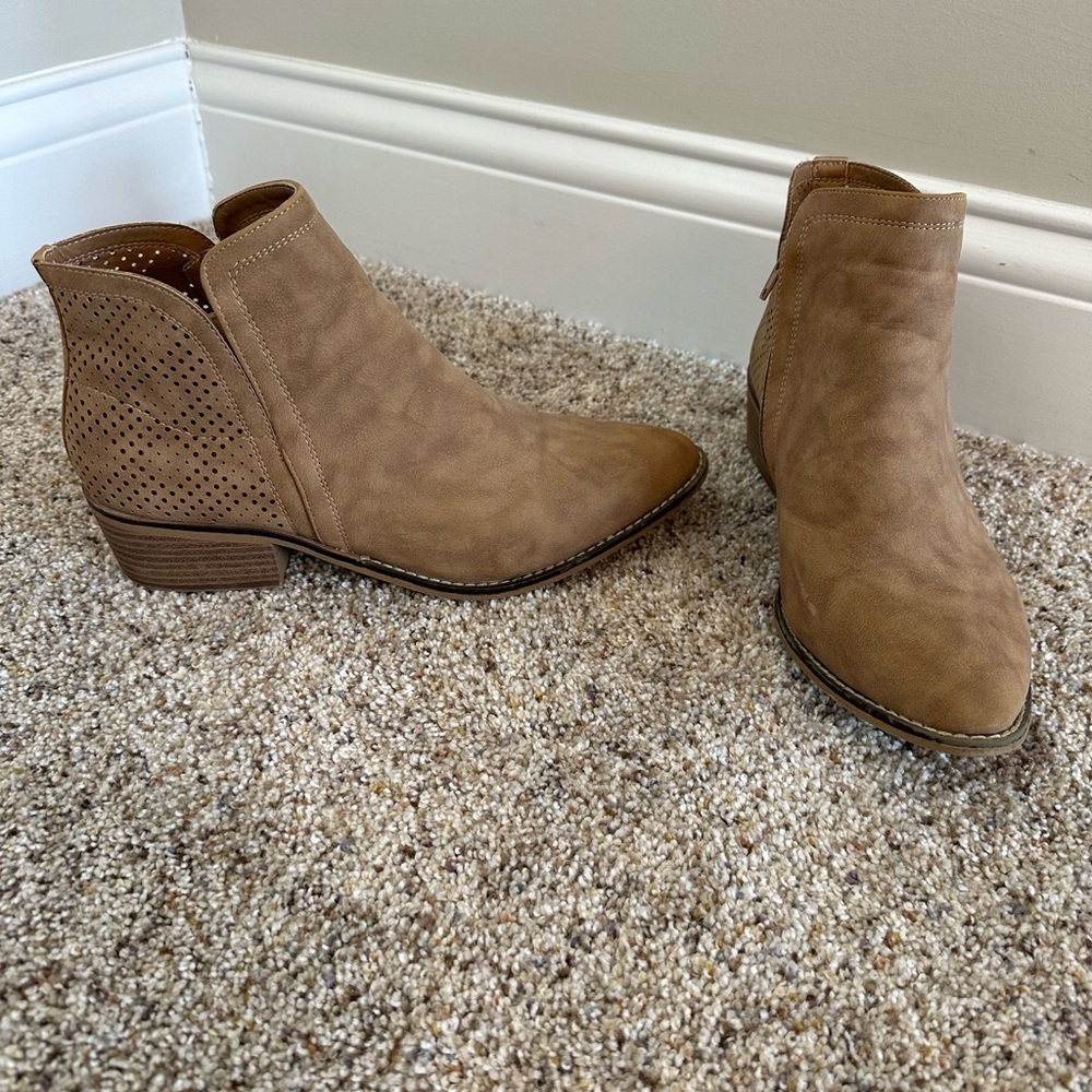 Madden Tan Ankle Boots